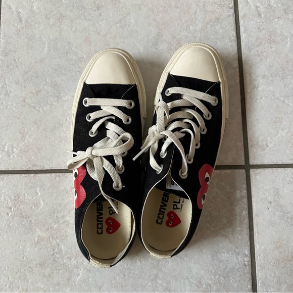 [SOLD] Converse x Comme des Garçons PLAY | Chuck 70 low top, black (US 7) - Picture 3 of 6